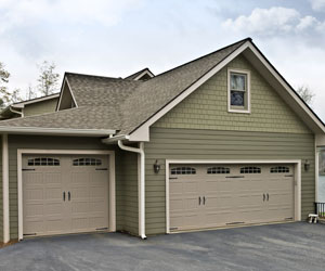 Choose An Eye-Catching Garage Door Style
