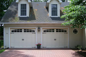 New Technology Will Keep Your Garage Door & Home Safe